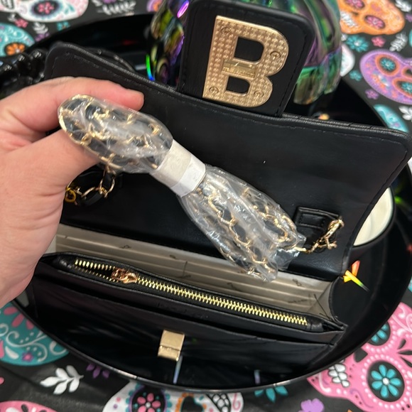 BEBE Rain crossbody - Picture 5 of 5